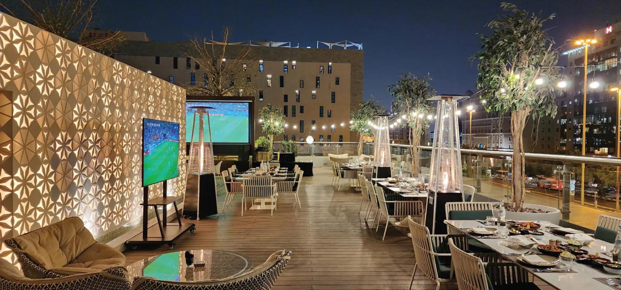Steigenberger Residence Doha Exterior photo The rooftop of the hotel
